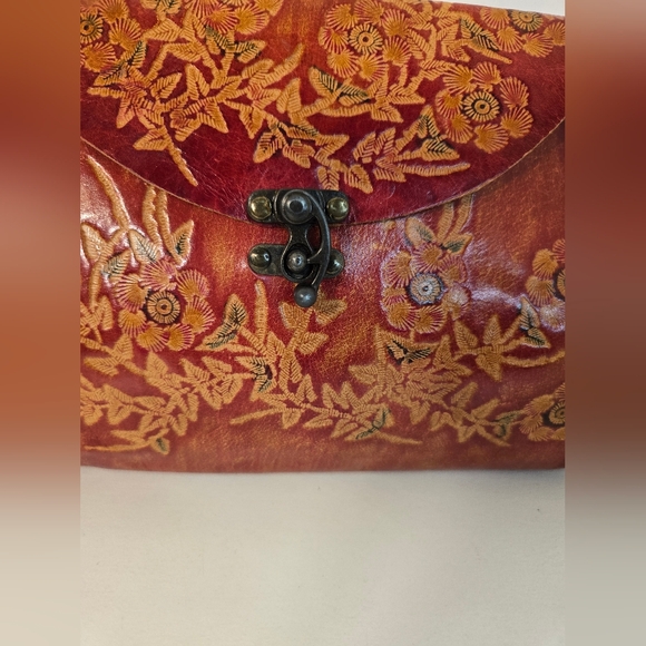 Wilson Red and Gold Embroidered Crossbody Bag - Picture 3 of 6